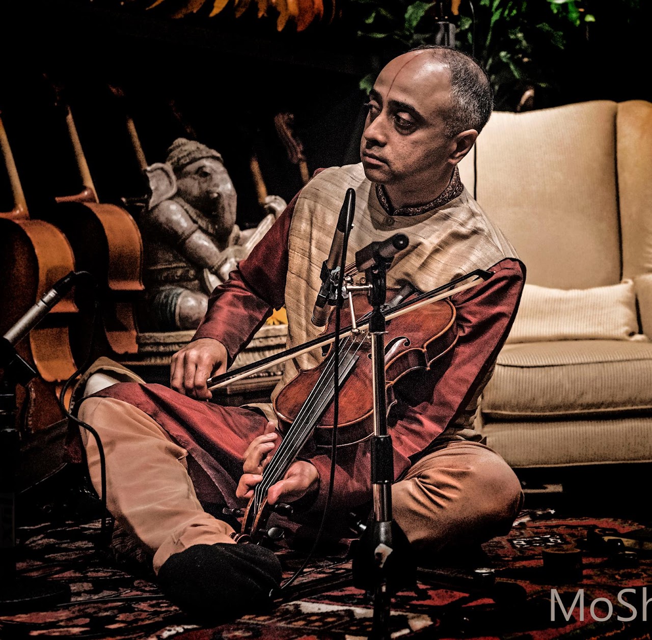 Ravi Srinivasan on violin